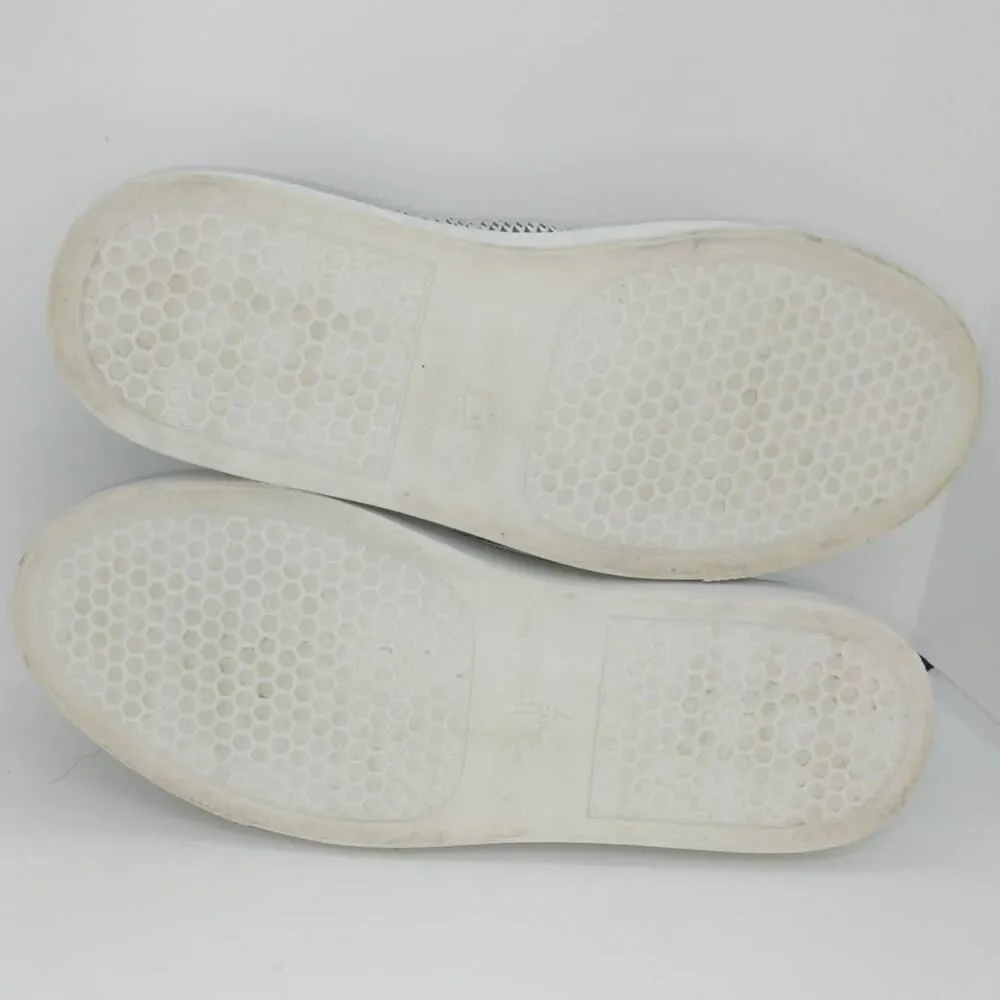 JSlides NYC Designer Womens Pre-owned Wht/Silver Textured Leather Sneakers-sz. 7